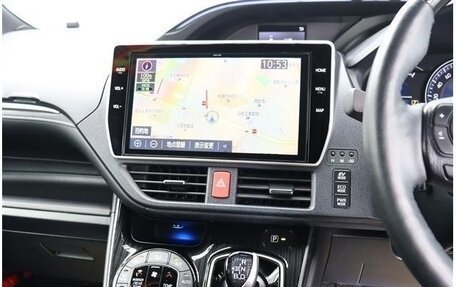 Toyota Esquire I, 2021 год, 2 200 000 рублей, 12 фотография