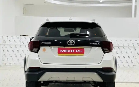 Toyota Yaris XP150 рестайлинг, 2022 год, 1 070 000 рублей, 5 фотография