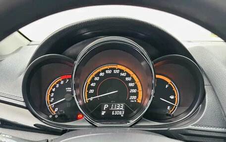 Toyota Yaris XP150 рестайлинг, 2022 год, 1 070 000 рублей, 13 фотография