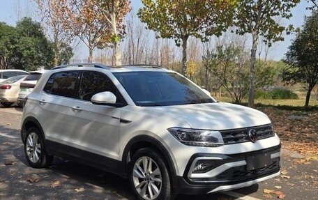 Volkswagen T-Cross I, 2022 год, 1 305 100 рублей, 8 фотография