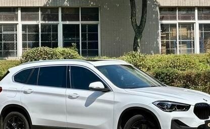BMW X1, 2021 год, 2 100 000 рублей, 4 фотография