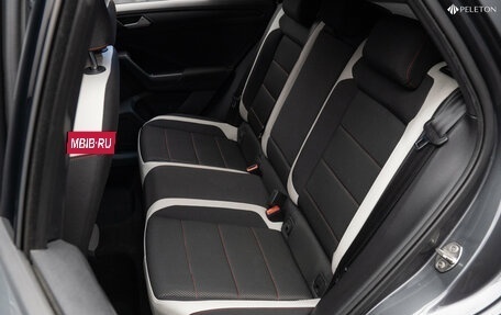 Volkswagen T-Roc I, 2019 год, 2 020 000 рублей, 14 фотография