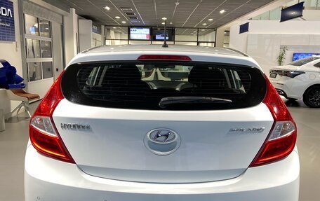 Hyundai Solaris II рестайлинг, 2015 год, 1 000 000 рублей, 6 фотография