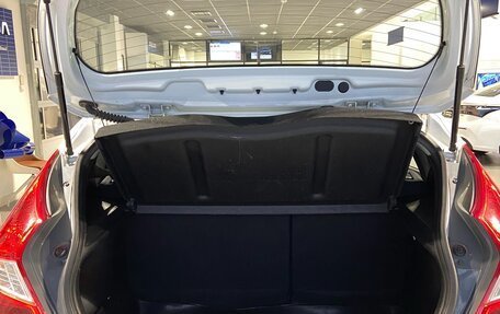 Hyundai Solaris II рестайлинг, 2015 год, 1 000 000 рублей, 7 фотография