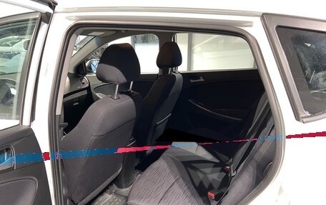 Hyundai Solaris II рестайлинг, 2015 год, 1 000 000 рублей, 13 фотография