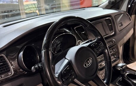 KIA Carnival III, 2018 год, 2 950 000 рублей, 17 фотография