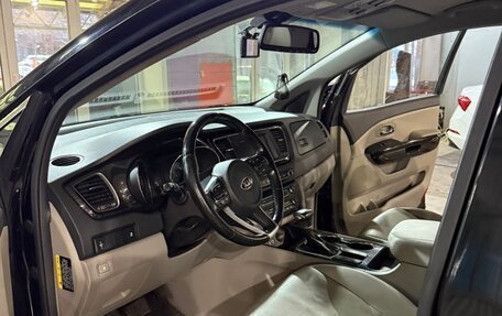 KIA Carnival III, 2018 год, 2 950 000 рублей, 29 фотография