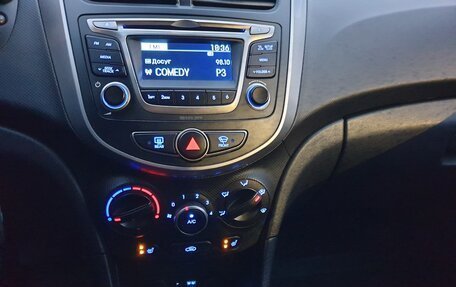 Hyundai Solaris II рестайлинг, 2016 год, 845 000 рублей, 17 фотография