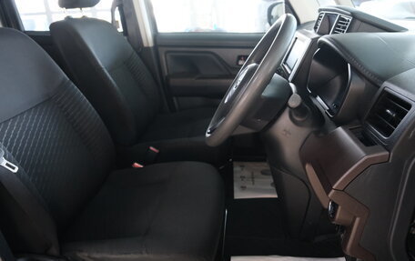 Toyota Roomy I, 2018 год, 1 089 000 рублей, 8 фотография