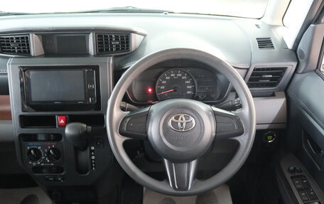 Toyota Roomy I, 2018 год, 1 089 000 рублей, 12 фотография