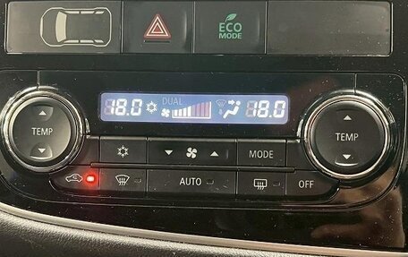 Mitsubishi Outlander III рестайлинг 3, 2013 год, 1 227 000 рублей, 9 фотография