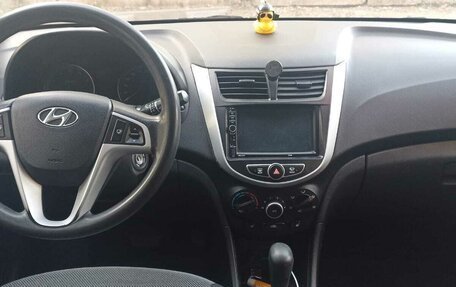 Hyundai Solaris II рестайлинг, 2012 год, 570 000 рублей, 7 фотография