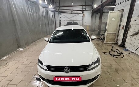 Volkswagen Jetta VI, 2012 год, 1 060 000 рублей, 4 фотография