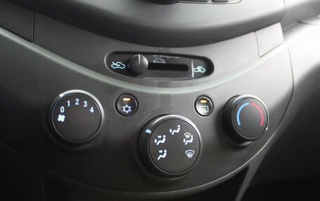 Chevrolet Spark III, 2013 год, 569 000 рублей, 13 фотография