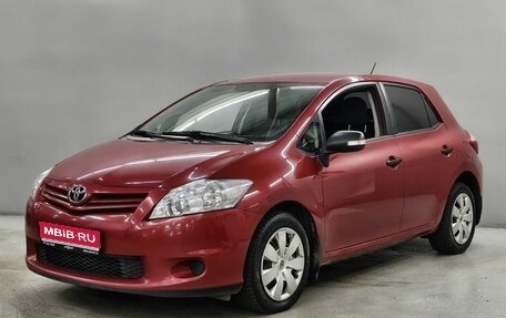 Toyota Auris II, 2011 год, 1 216 000 рублей, 1 фотография