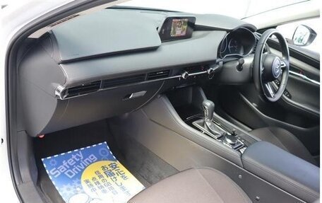 Mazda 3, 2022 год, 1 200 121 рублей, 14 фотография