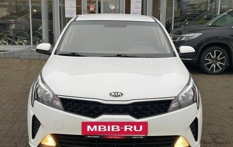 KIA Rio IV, 2021 год, 1 445 000 рублей, 3 фотография