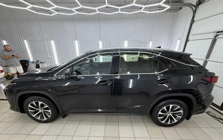 Lexus RX IV рестайлинг, 2020 год, 5 190 000 рублей, 3 фотография