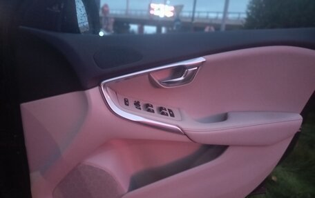 Volvo V40 II рестайлинг, 2017 год, 1 850 000 рублей, 15 фотография