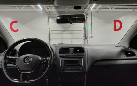 Volkswagen Polo VI (EU Market), 2015 год, 970 000 рублей, 17 фотография