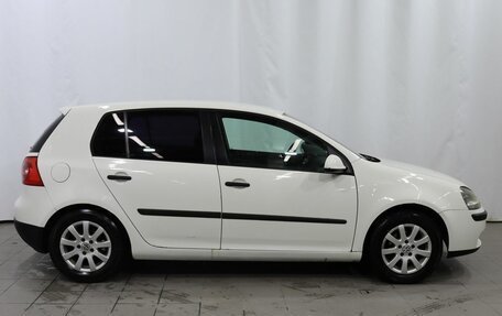 Volkswagen Golf V, 2004 год, 369 000 рублей, 7 фотография