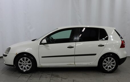 Volkswagen Golf V, 2004 год, 369 000 рублей, 8 фотография