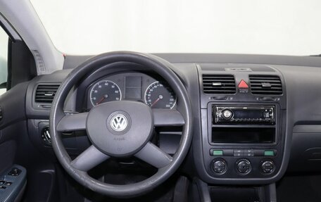 Volkswagen Golf V, 2004 год, 369 000 рублей, 14 фотография
