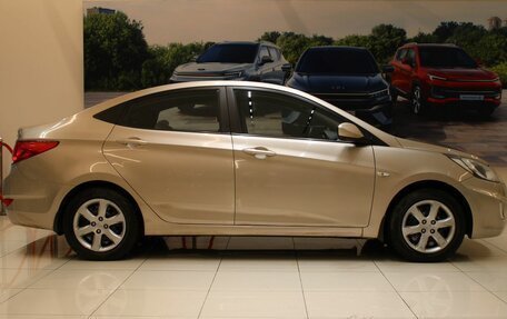 Hyundai Solaris II рестайлинг, 2011 год, 680 000 рублей, 5 фотография