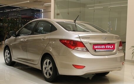 Hyundai Solaris II рестайлинг, 2011 год, 680 000 рублей, 6 фотография