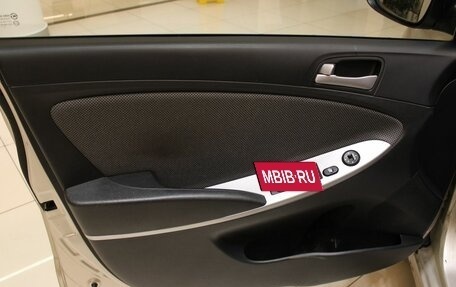 Hyundai Solaris II рестайлинг, 2011 год, 680 000 рублей, 13 фотография