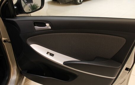 Hyundai Solaris II рестайлинг, 2011 год, 680 000 рублей, 15 фотография