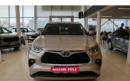 Toyota Highlander, 2025 год, 6 800 000 рублей, 2 фотография