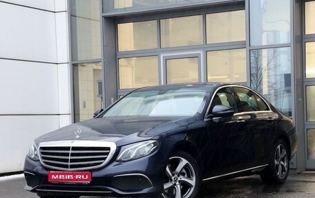 Mercedes-Benz E-Класс, 2020 год, 4 690 000 рублей, 1 фотография