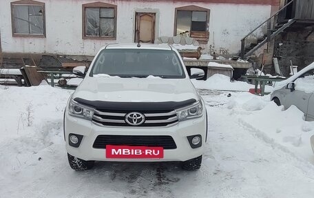 Toyota Hilux VIII, 2016 год, 3 000 000 рублей, 2 фотография