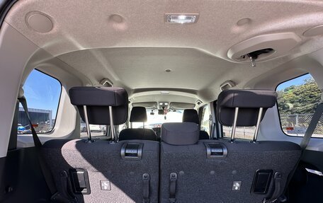 Toyota Roomy I, 2021 год, 1 380 000 рублей, 34 фотография