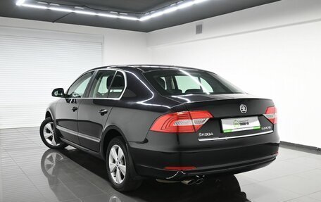 Skoda Superb III рестайлинг, 2014 год, 1 395 000 рублей, 6 фотография