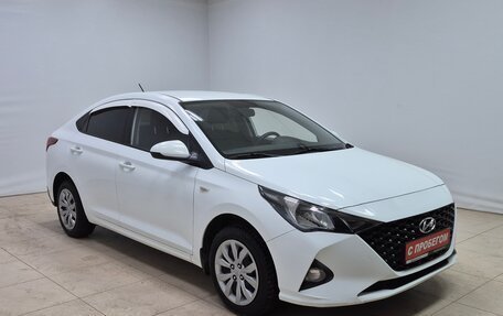Hyundai Solaris II рестайлинг, 2020 год, 1 390 000 рублей, 3 фотография