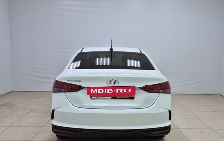 Hyundai Solaris II рестайлинг, 2020 год, 1 390 000 рублей, 5 фотография