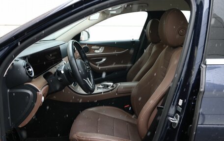 Mercedes-Benz E-Класс, 2020 год, 4 690 000 рублей, 9 фотография