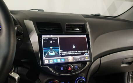 Hyundai Solaris II рестайлинг, 2016 год, 1 139 000 рублей, 15 фотография