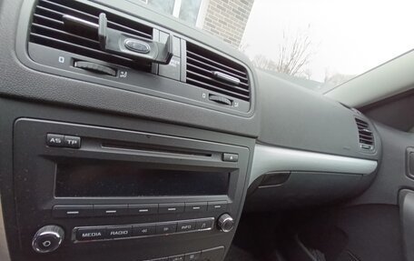 Skoda Yeti I рестайлинг, 2014 год, 1 050 000 рублей, 16 фотография