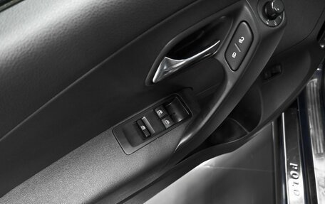 Volkswagen Polo VI (EU Market), 2011 год, 745 000 рублей, 17 фотография