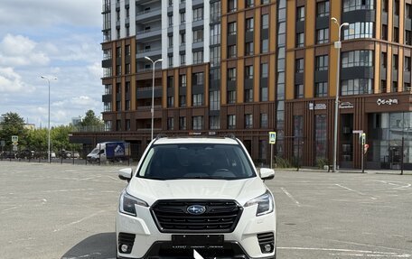 Subaru Forester, 2024 год, 4 290 000 рублей, 2 фотография