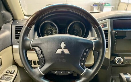 Mitsubishi Pajero IV, 2017 год, 3 249 900 рублей, 10 фотография