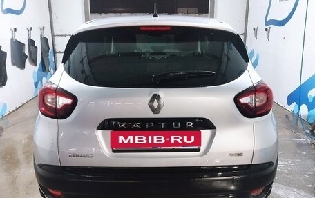 Renault Kaptur I рестайлинг, 2019 год, 1 400 000 рублей, 3 фотография