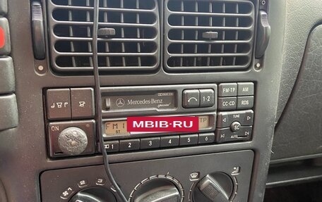 Volkswagen Polo III рестайлинг, 1998 год, 230 000 рублей, 9 фотография