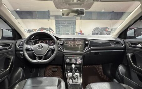 Volkswagen T-Roc I, 2022 год, 1 510 500 рублей, 6 фотография