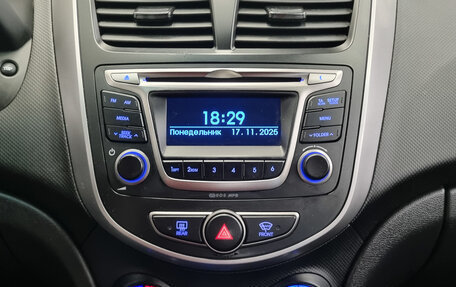 Hyundai Solaris II рестайлинг, 2016 год, 1 040 000 рублей, 6 фотография