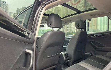 Volkswagen T-Roc I, 2022 год, 1 470 500 рублей, 7 фотография