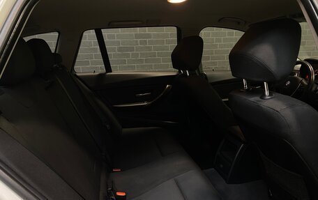 BMW 3 серия, 2019 год, 2 200 000 рублей, 14 фотография